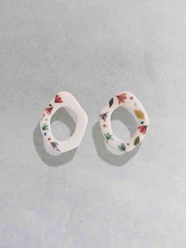 Pendientes Waves Electricidad blanco